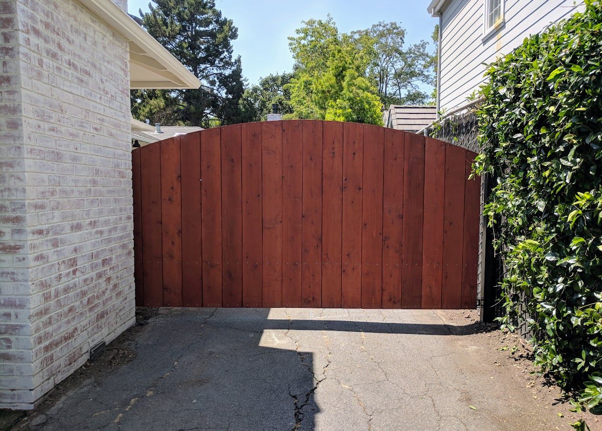 driveway gate in Orlando — installer tips