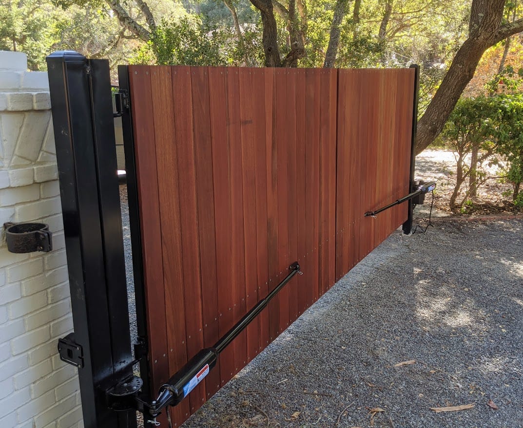 driveway gate in St. Louis — guide intro