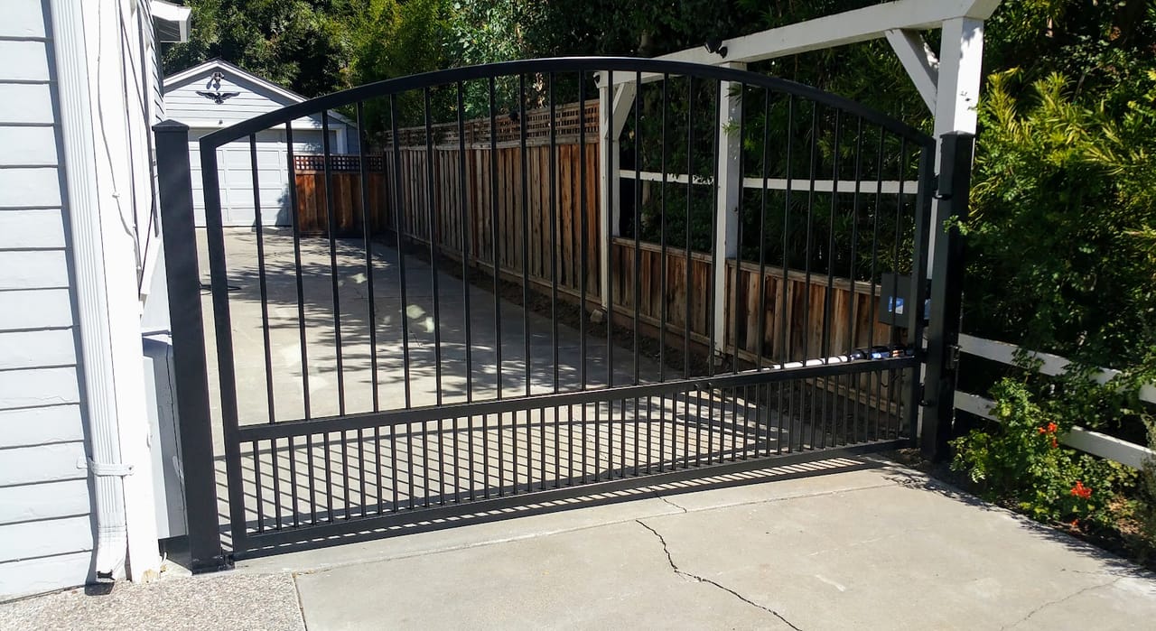 driveway gate in St. Louis — local installation