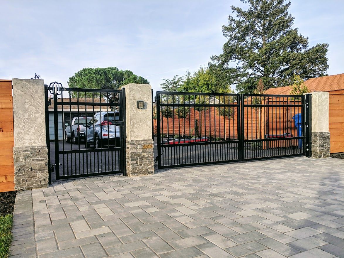 driveway gate in Boston — guide intro